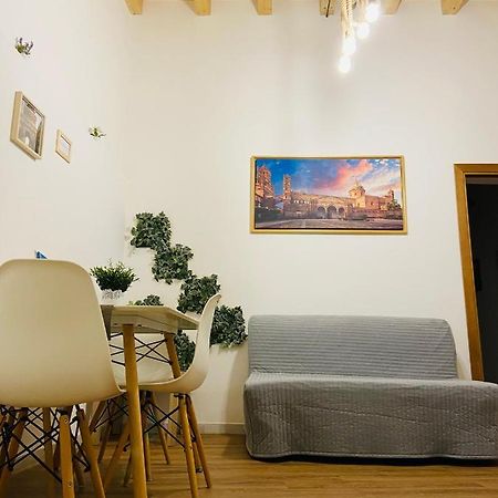דירות פלרמו La Casa Di Tabbi מראה חיצוני תמונה
