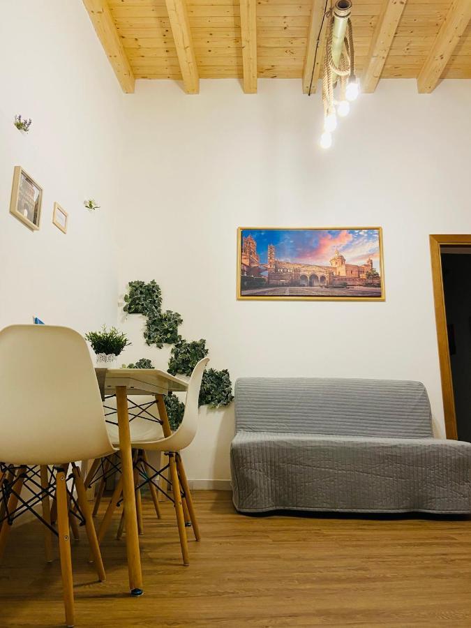 דירות פלרמו La Casa Di Tabbi מראה חיצוני תמונה